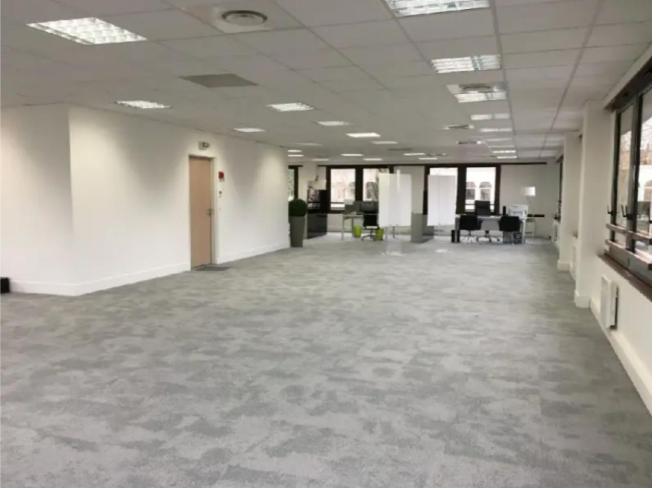 Bureau Orsay 301m² Location bureau Orsay Essonne OLBUR2529718 4